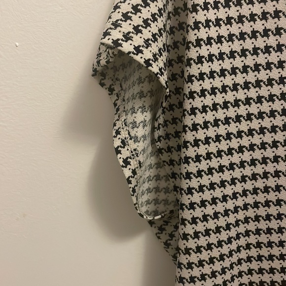 H&M Blouse - Picture 3 of 4